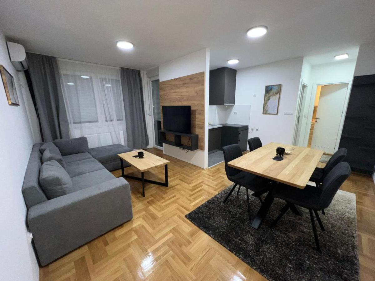 Sunshine Apartments - วาลเยโว ภายนอก รูปภาพ